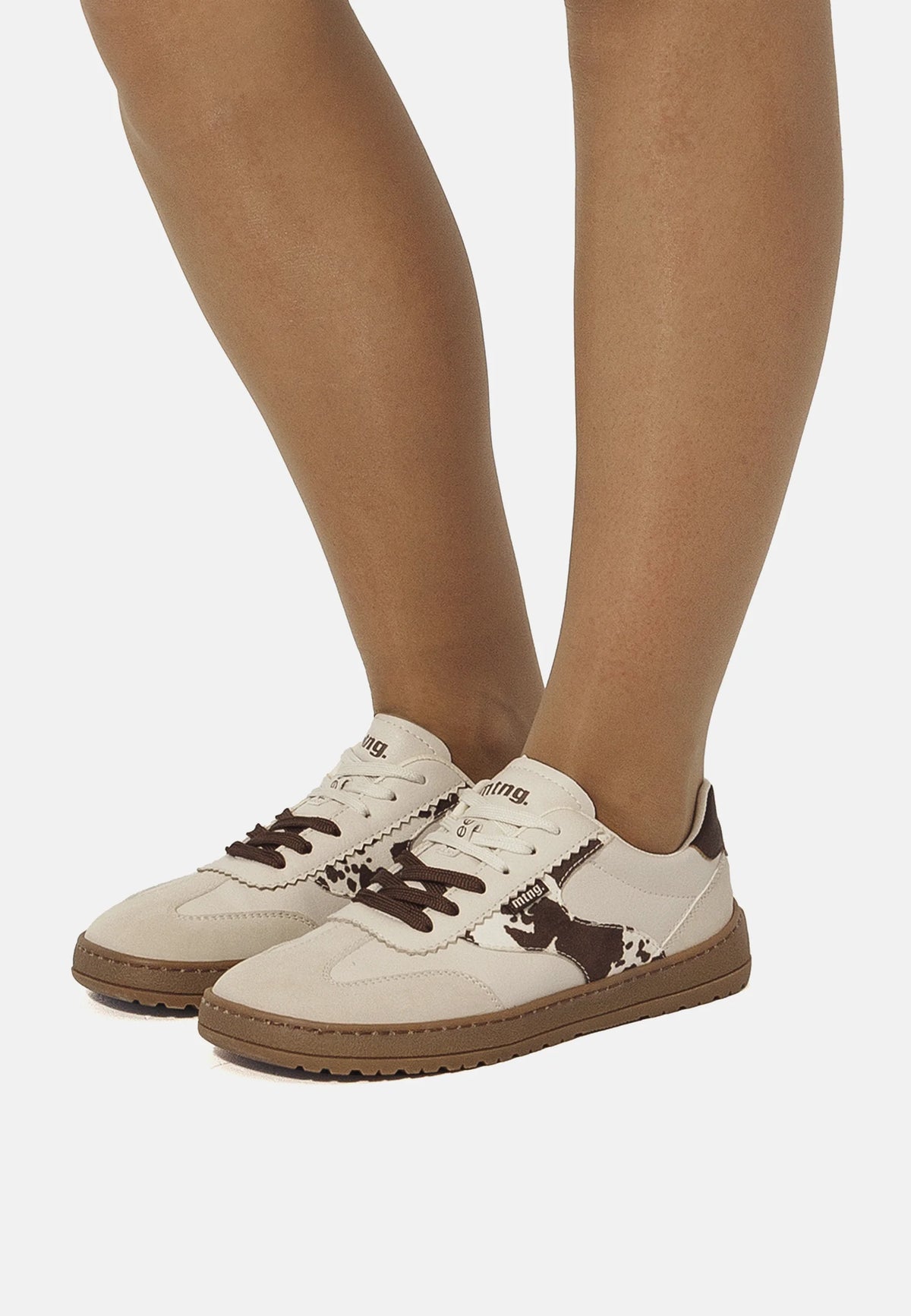 Zapatillas Mustang barefoot beige con puntera ancha