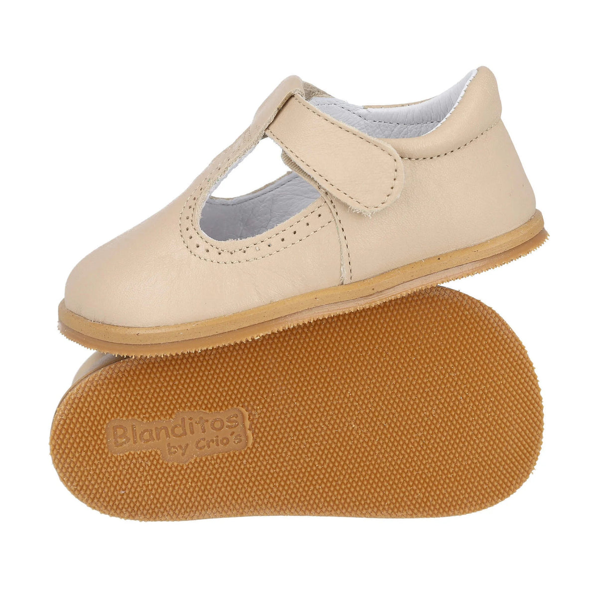 Detalle de los zapatos Blanditos Morgan con velcro