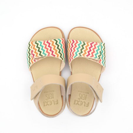 Detalle suela ultra fina sandalia barefoot Arrow Box Nens
