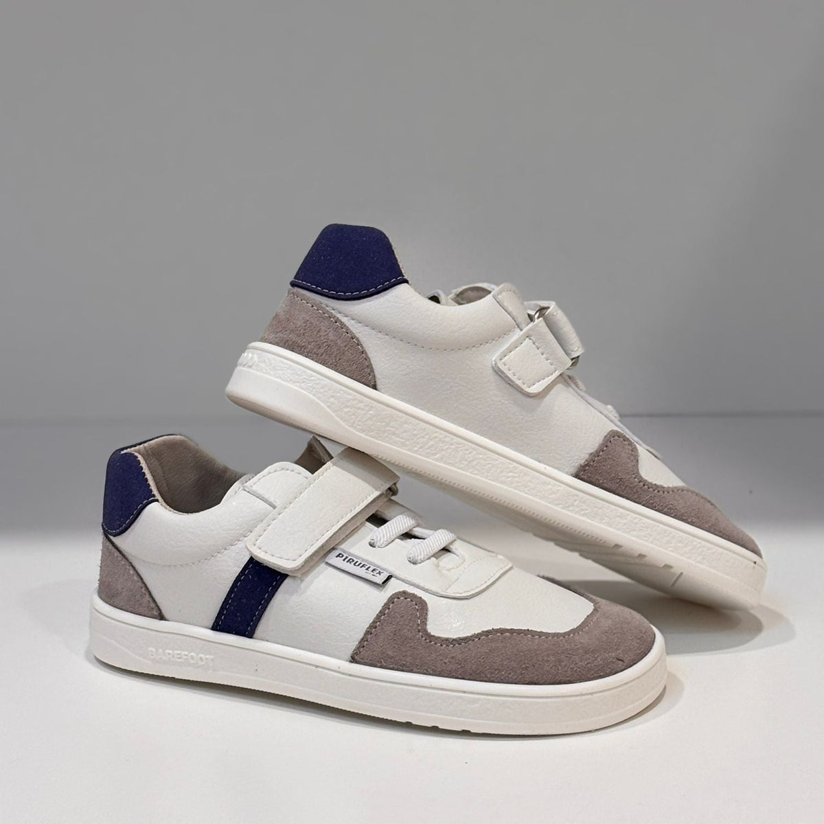 Zapatillas Piruflex blanco y azul, otra vista